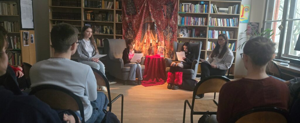 Dzień Poezji Miłosnej w bibliotece