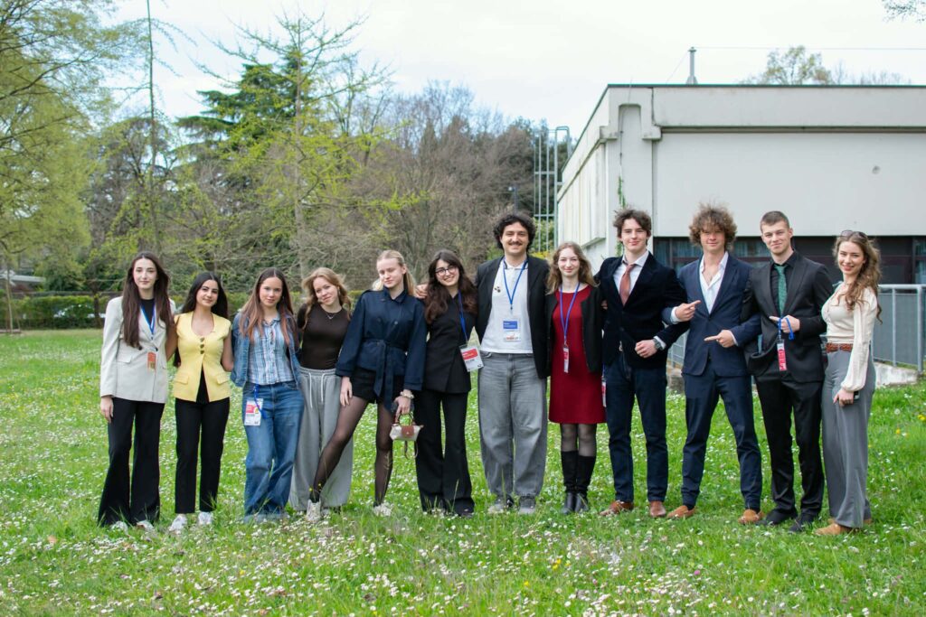 Międzynarodowa sesja Europejskiego Parlamentu Młodzieży, część 1